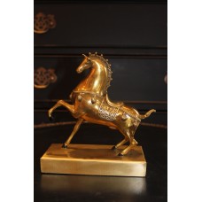 Статуэтка Конь золотой на подставке 