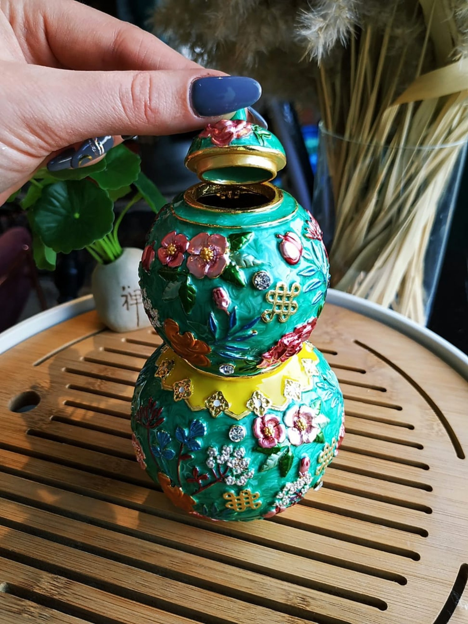 Тыква Улоу бирюза с цветами - главный символ здоровья и долголетия