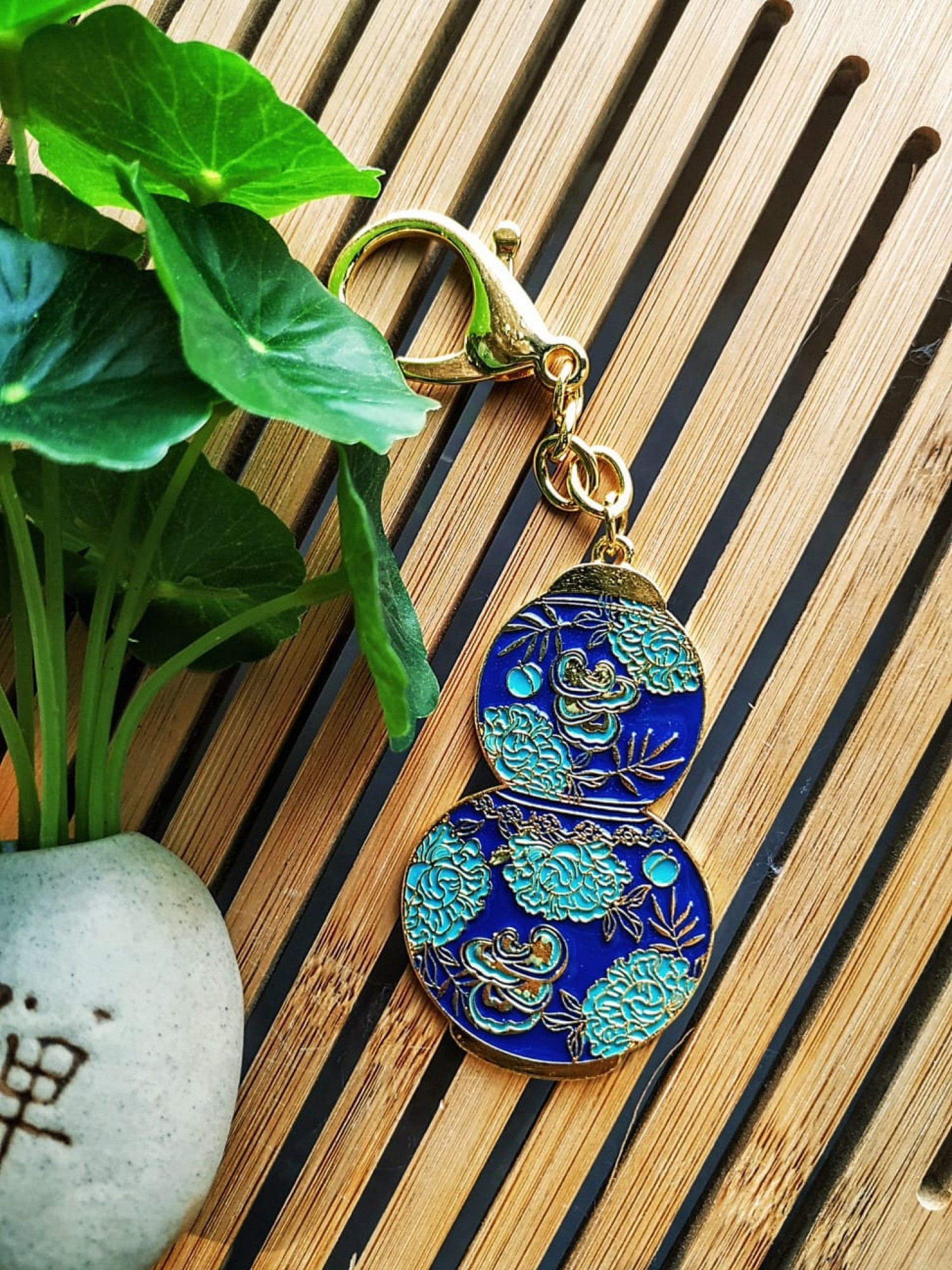 Брелок Тыква Улоу синяя с цветами плоская - для здоровья и долголетия