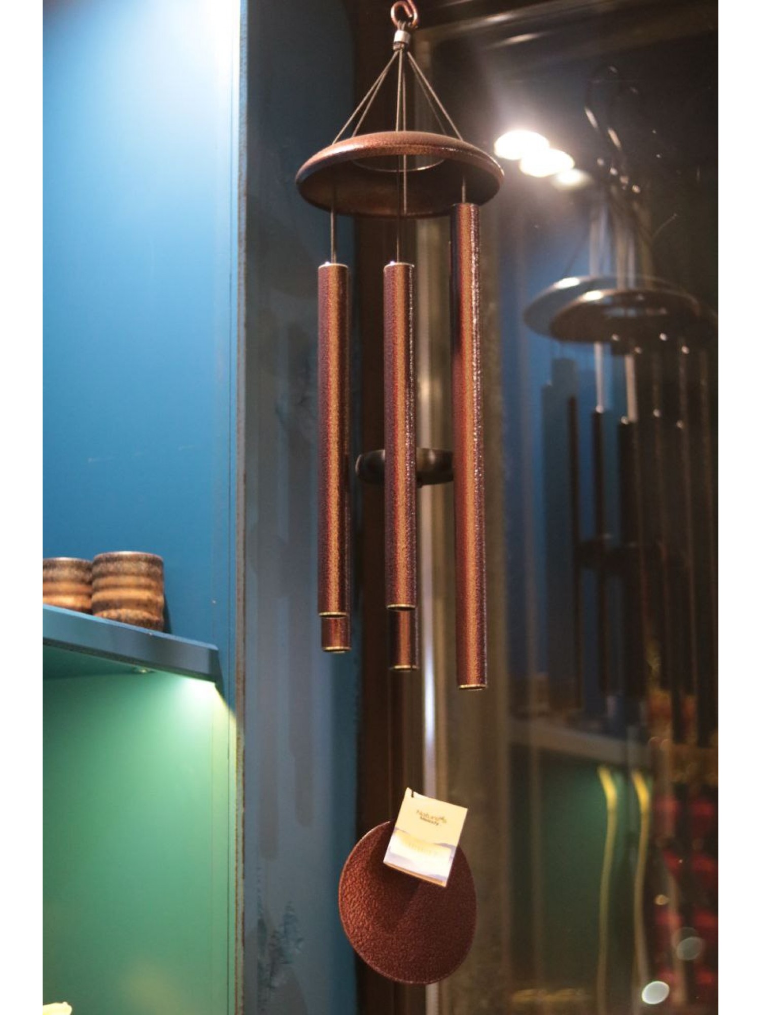 Музыка Ветра "6 трубочек" из металла служит средством для коррекции резкого потока энергии Ци и привлечение энергии удачи в дом