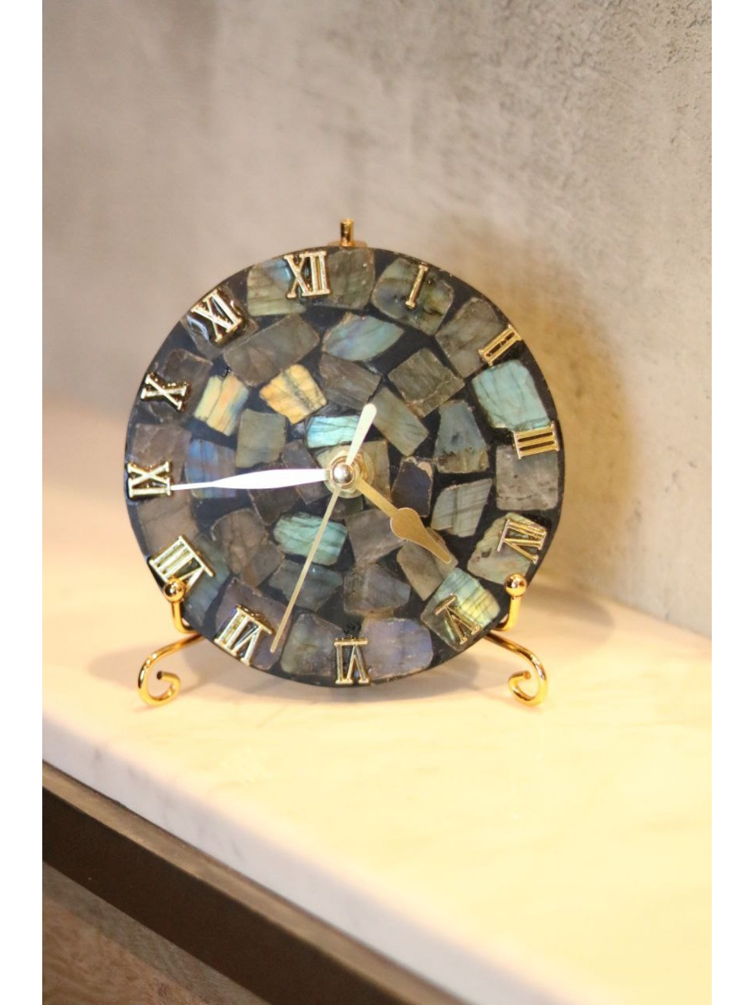 Статуэтка Часы "Мозаика" из эпоксидной смолы (перламутровая)