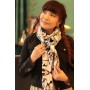 Женский платок-шарф "Узоры" (черно-белый) сделает любой образ эффектным и ярким!