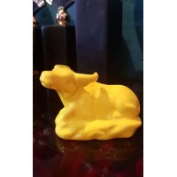 Статуэтка "Бык" из фарфора (желтая)